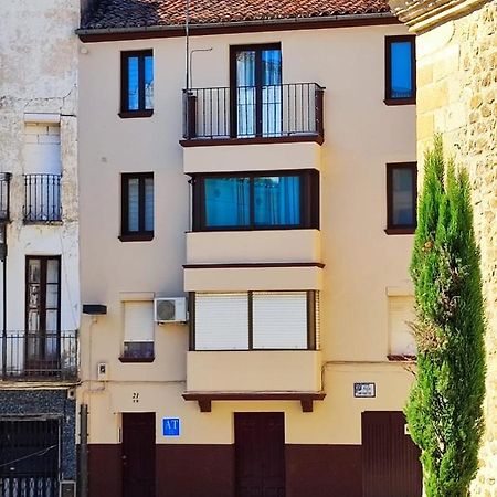Apartamentos San Martin Plasencia Eksteriør billede